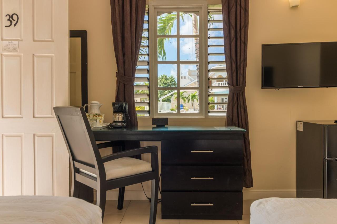 Travellers Beach Resort Negril Exterior foto
