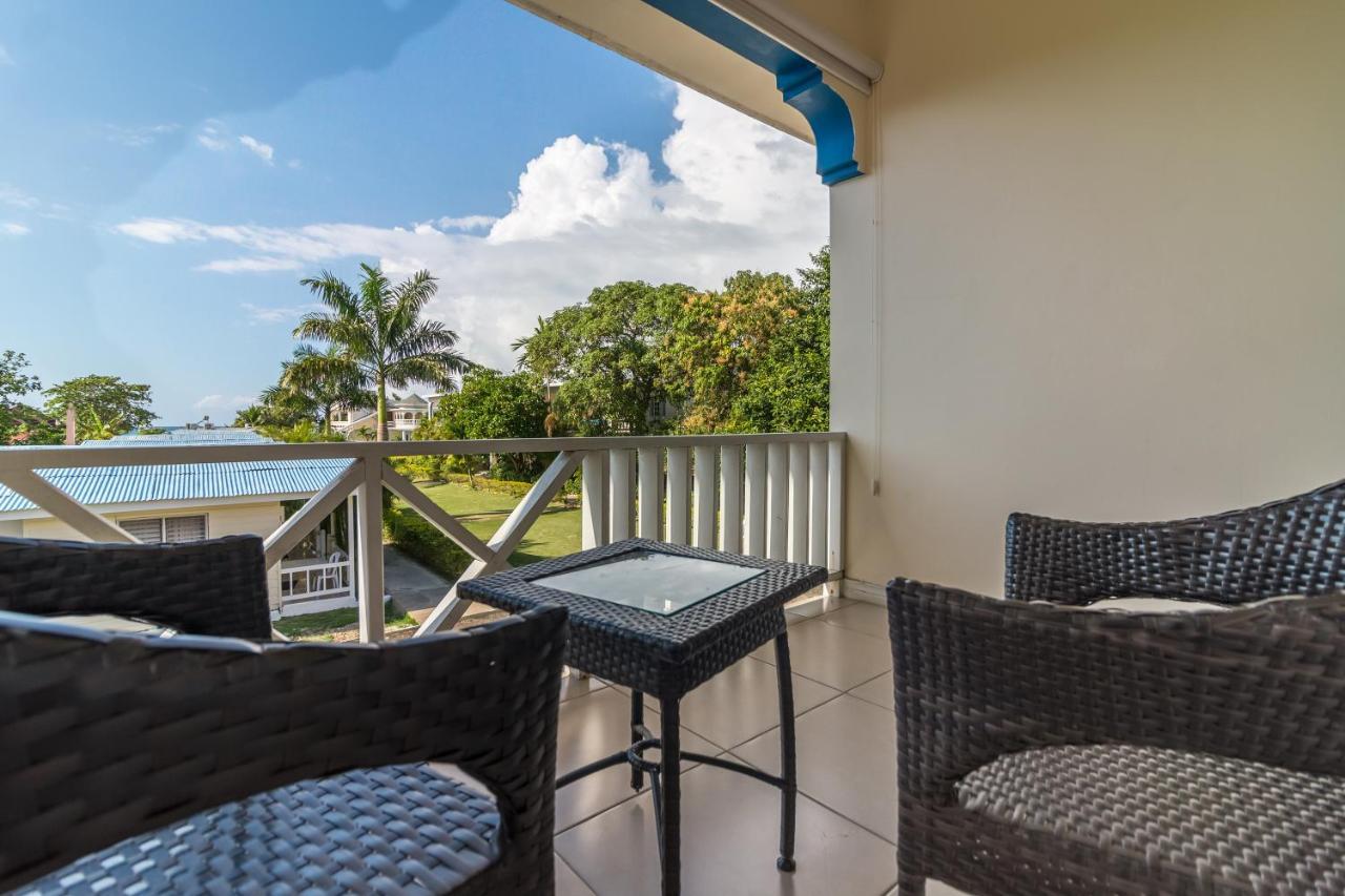 Travellers Beach Resort Negril Exterior foto