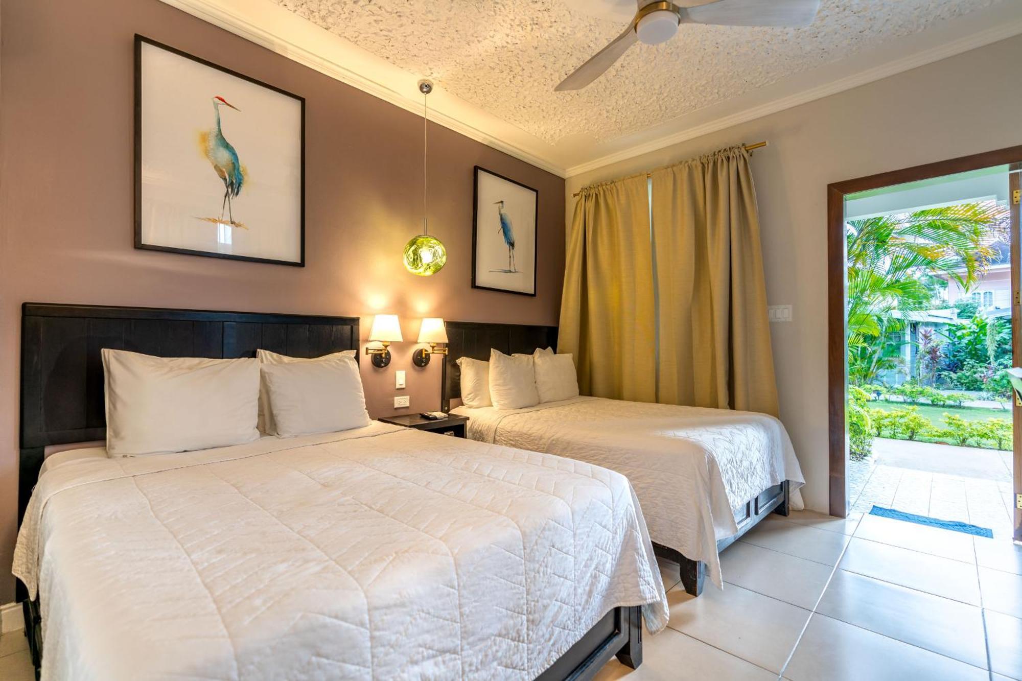 Travellers Beach Resort Negril Exterior foto