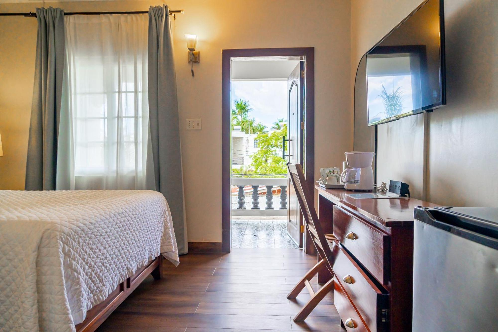 Travellers Beach Resort Negril Exterior foto
